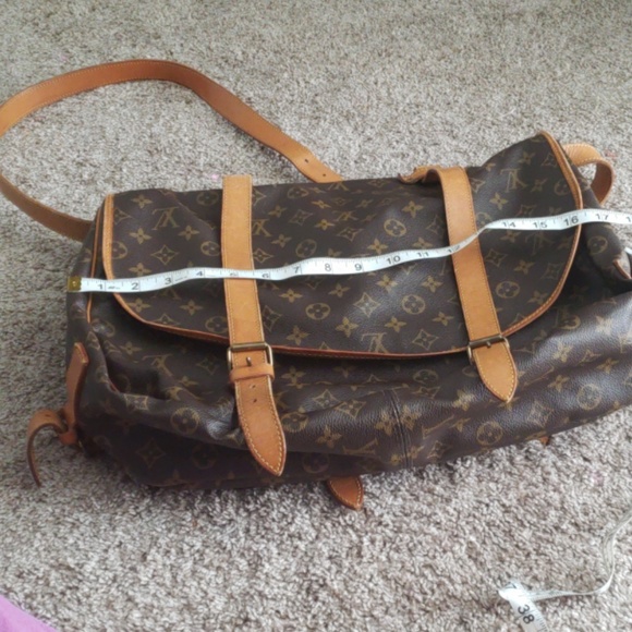 Authentic Louis Vuitton - Picture 7 of 8